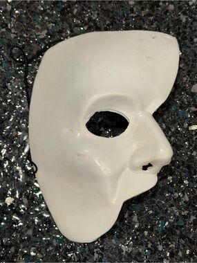 Adult Unisex One Size Phantom of The Opera Half Face Mask White Plastic Strap
